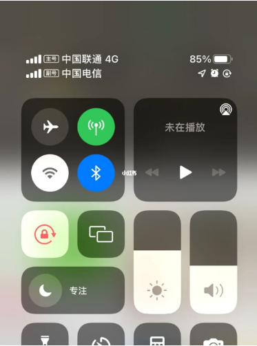 新城苹果手机维修分享iPhone双卡信号解决办法 