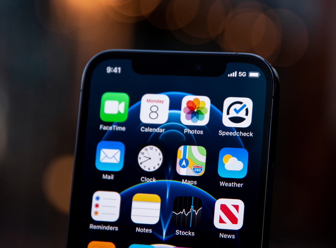 新城苹果手机维修分享为什么 iPhone 12 在冬季会自动关机 